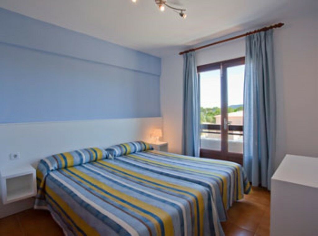 Apartamentos Cristina Villas Кала Милор Екстериор снимка